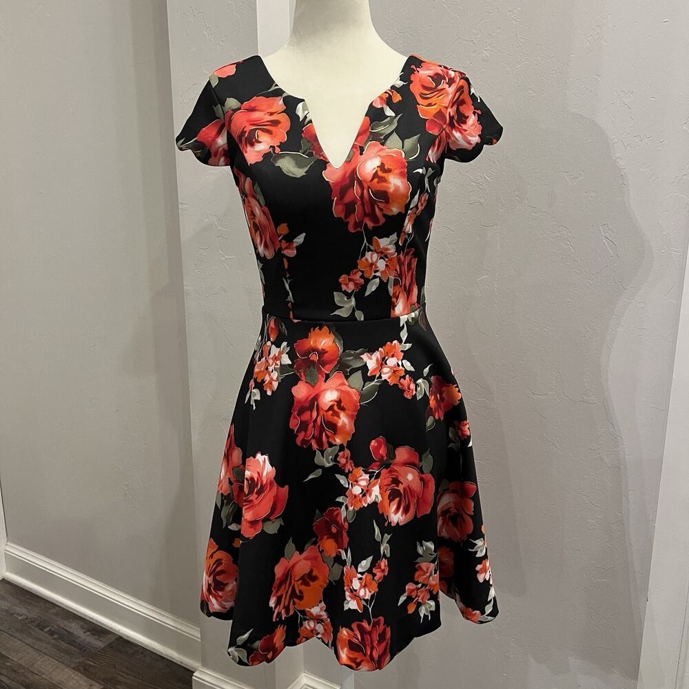 Jodi Kristopher Fit & Flare Dress Juniors Size 1 Red Black Floral